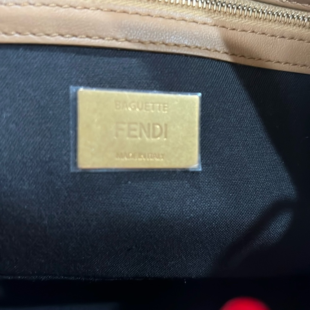 New. Never worn purchased 2023 protection film still on the  buckle - Picture 4 of 12